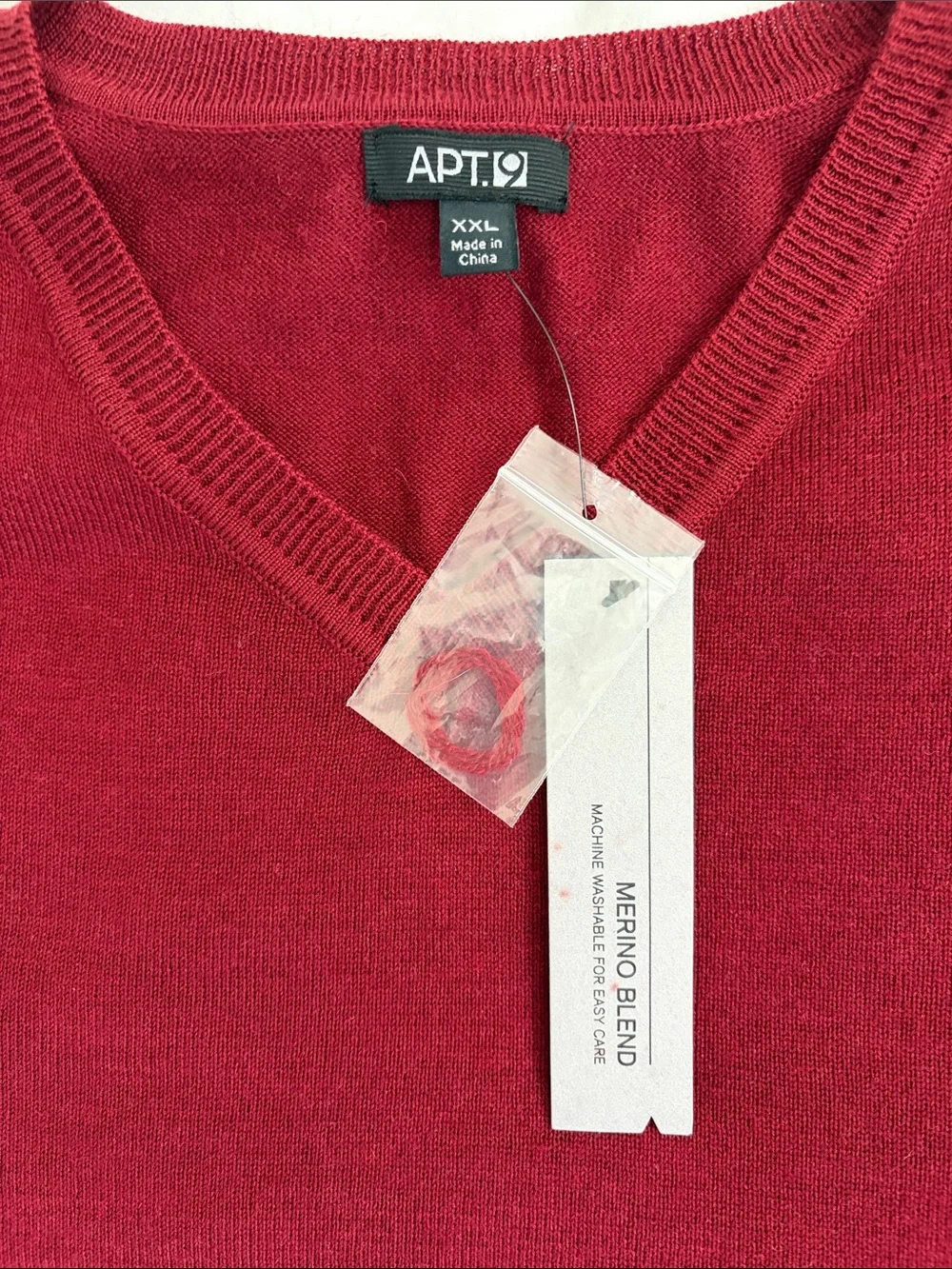 Apt. 9 Men's V-Neck Merino wool blend Sweater in cranberry red XXL